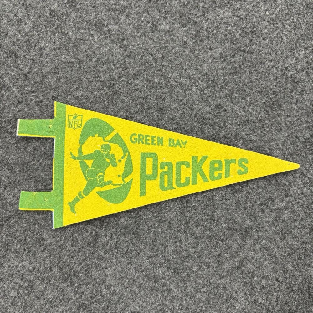 Vintage Green Bay Packers Mini Pennant 7” NFL Football